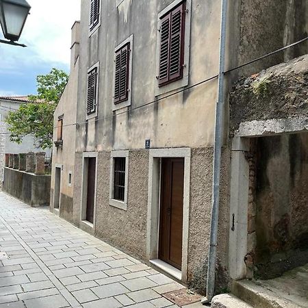 Dana Apartment Cres Luaran gambar