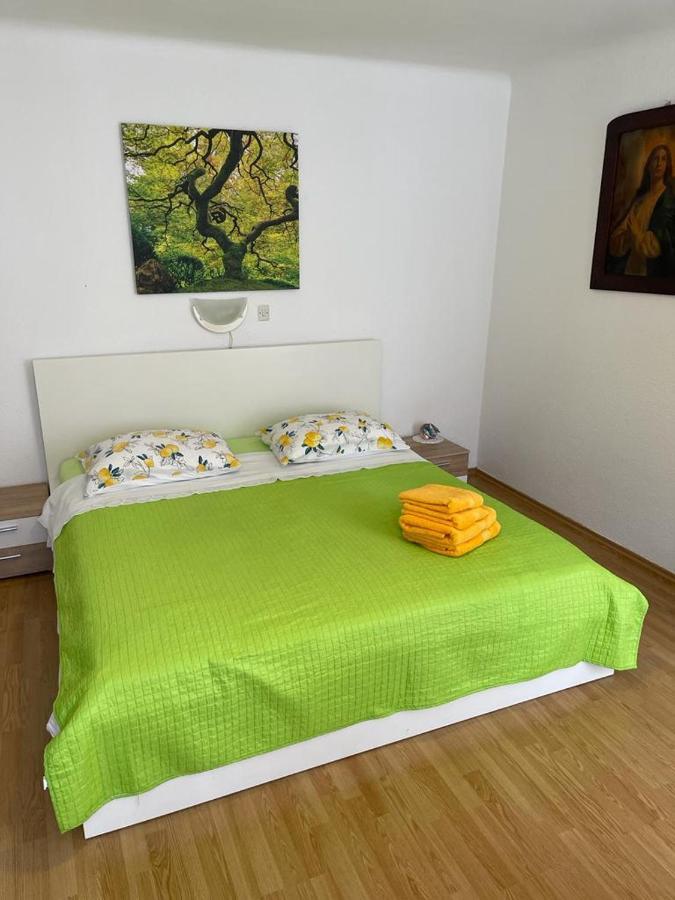Dana Apartment Cres Luaran gambar